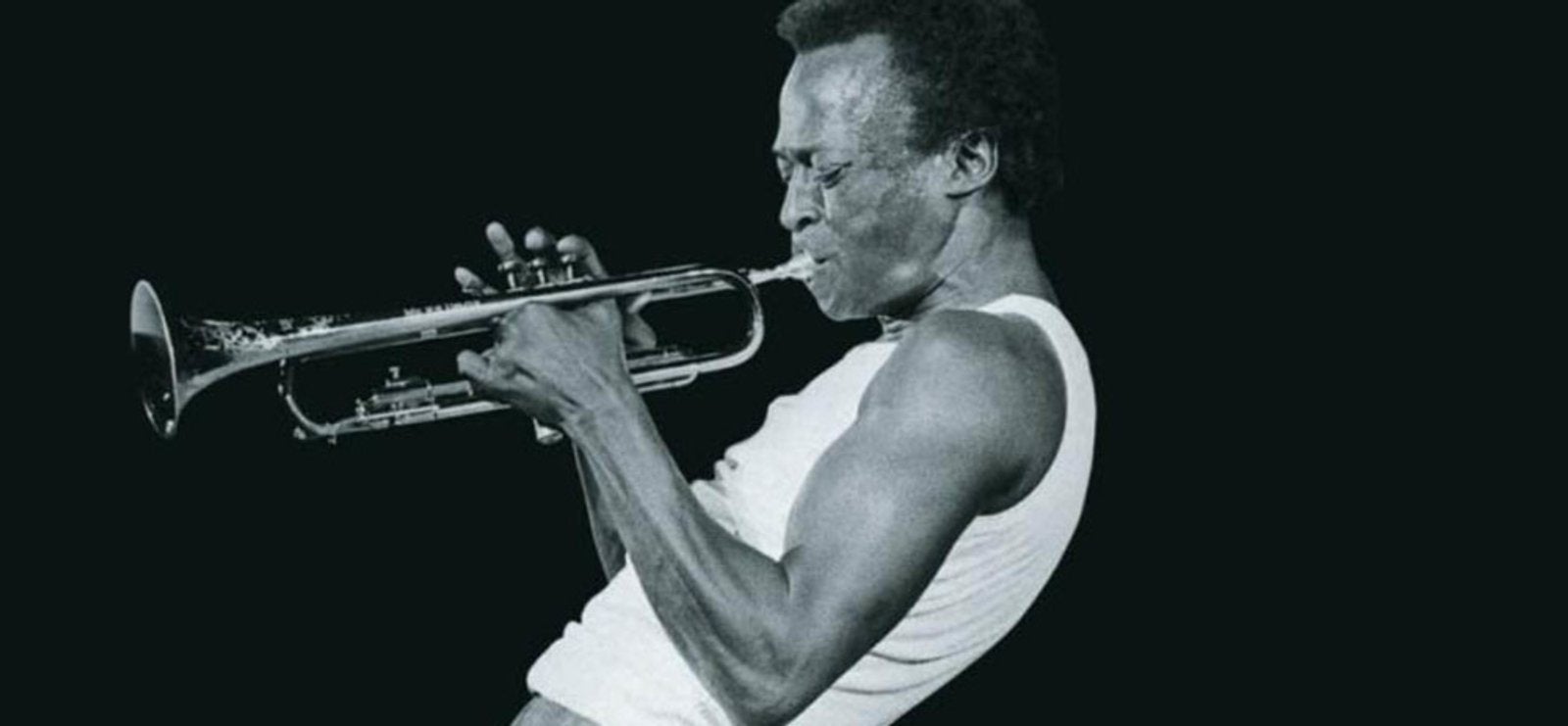 Miles Smiles – Zum 100. Geburtstag von Miles Davis