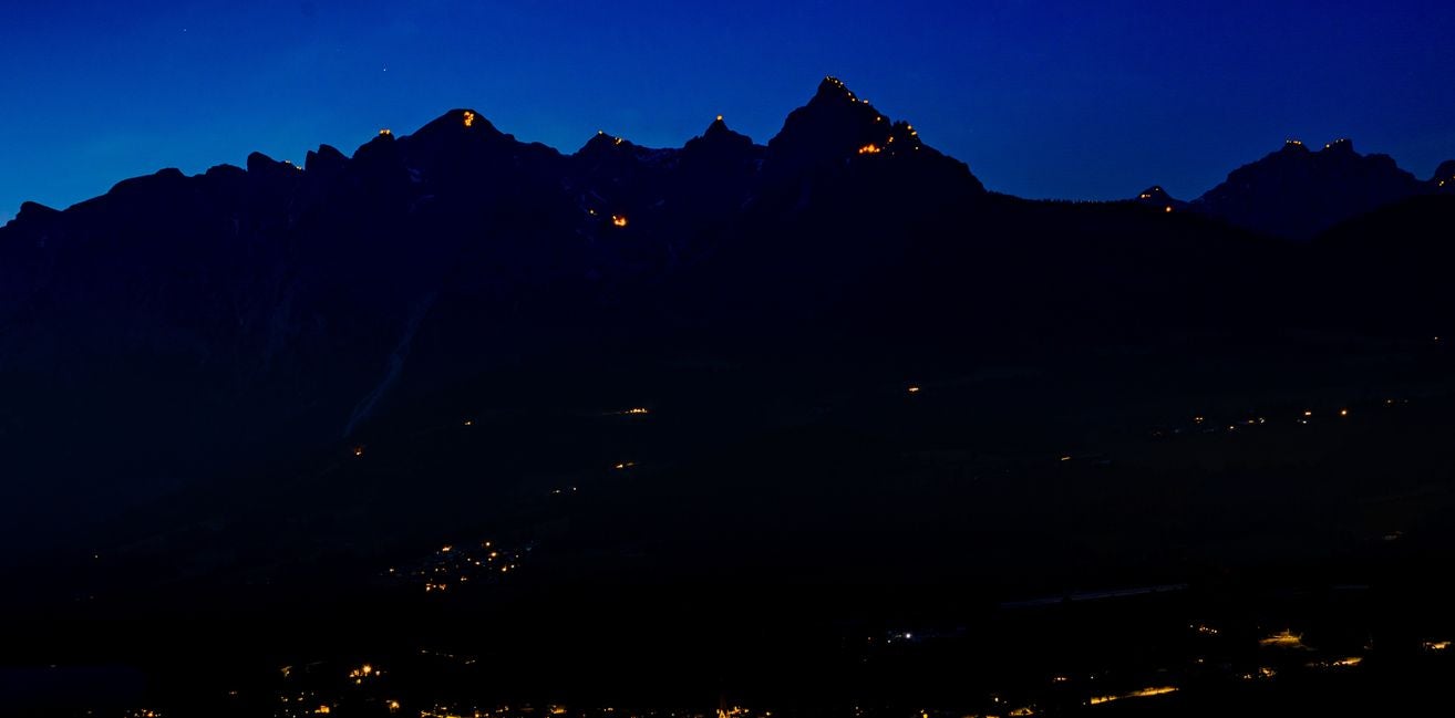 Höhenfeuer zur Sonnenwende am Tennengebirge