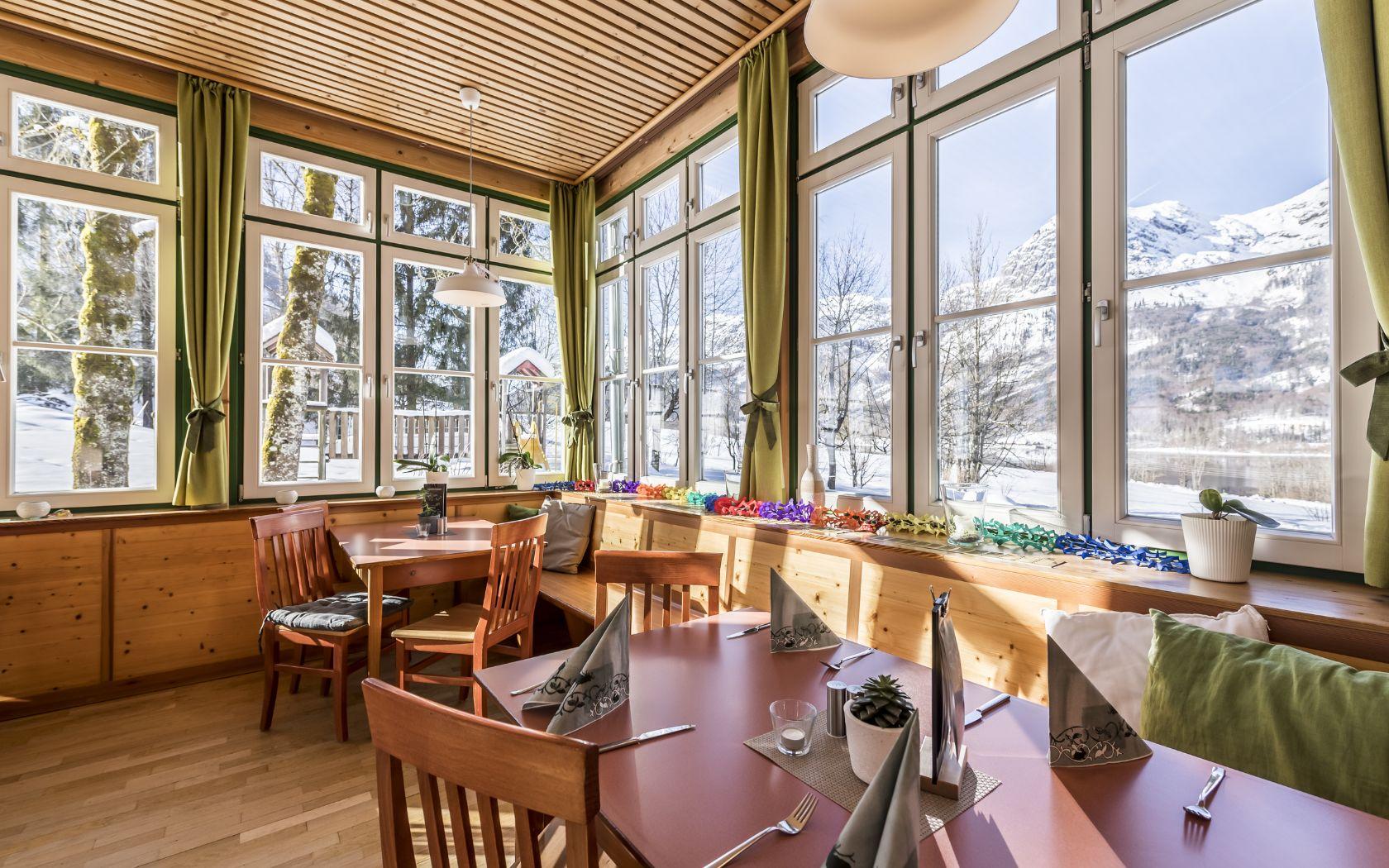 Frühstück im JUFA Hotel Grundlsee