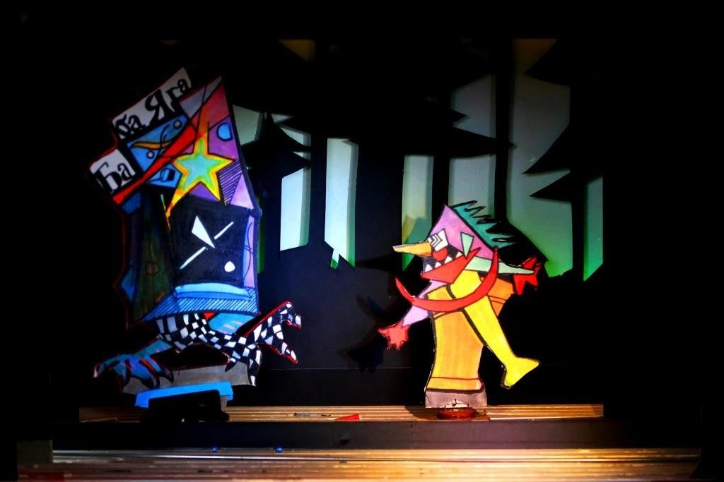 Bilder einer Ausstellung – Papiertheater nach Modest Mussorgski