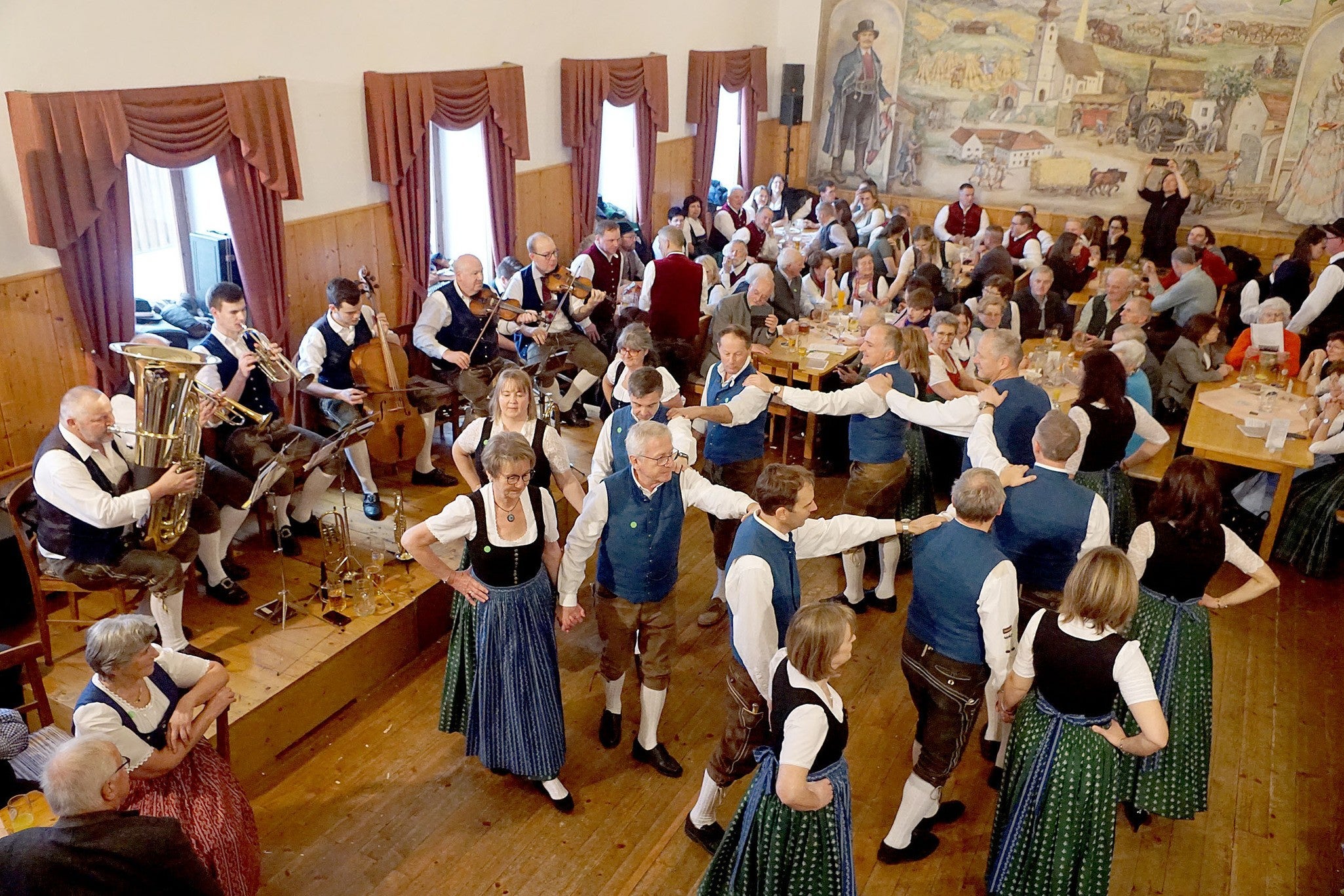 100 Jahre VERBAND INNVIERTEL der HEIMAT- und TRACHTENVEREINE