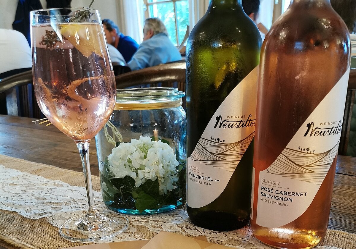 Offener Keller im Weingut Neustifter