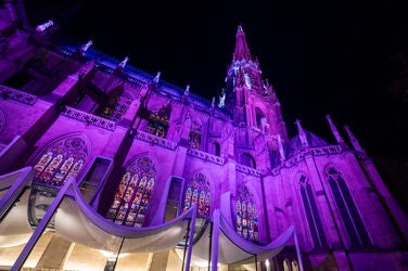 Den Mariendom bei Nacht erleben*