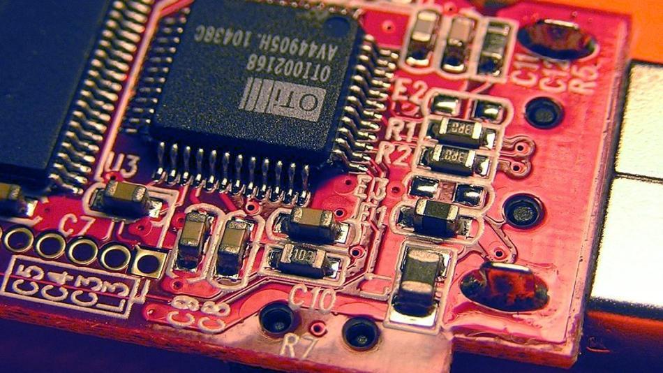 [LNF26] A17 Wie entstehen Teile für Handys? Erlebe  automatisierte Elektronikfertigung live!