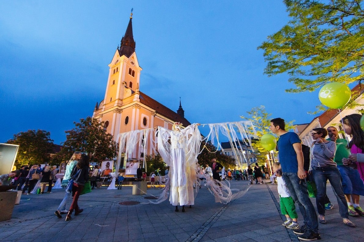 Gleisdorfer Einkaufsnacht mit Kulinarik, Musik und Straßenkunst