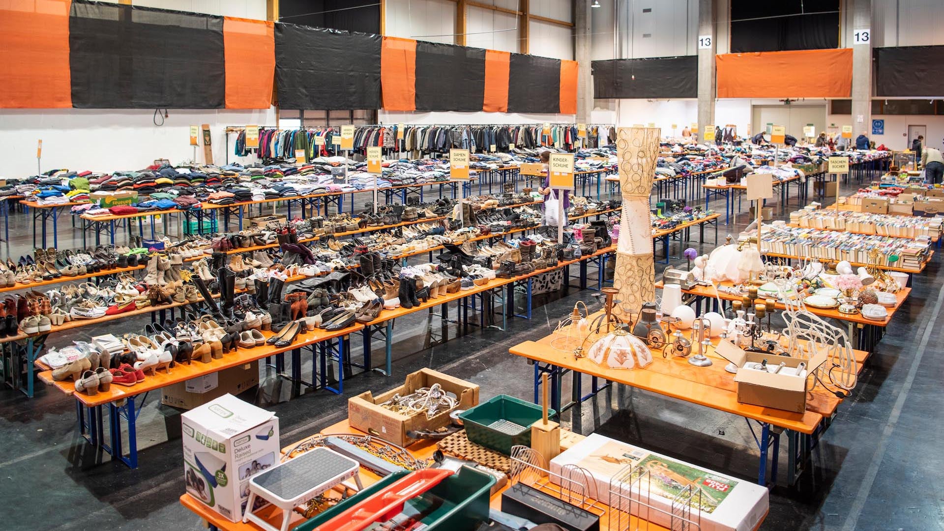 ROTKREUZ Flohmarkt in Ried im Innkreis