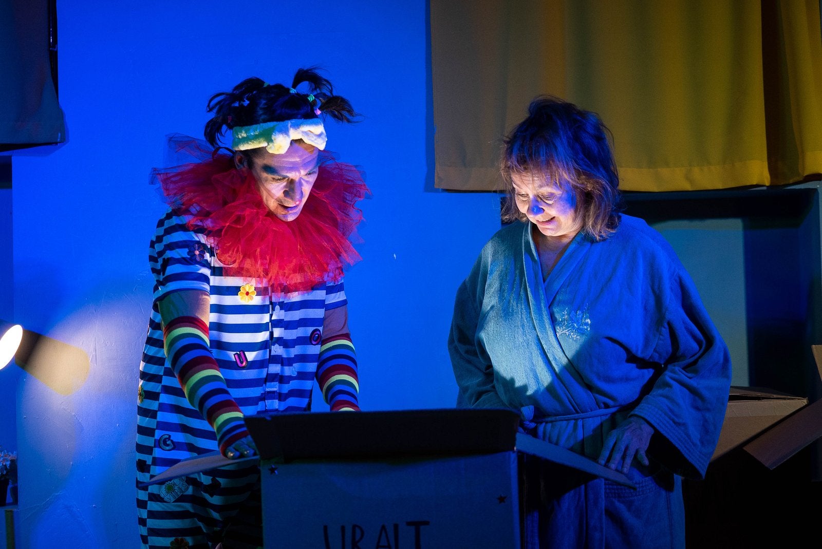 Wiener Theater Schnitzlerei: Von wegen magisches Tier!