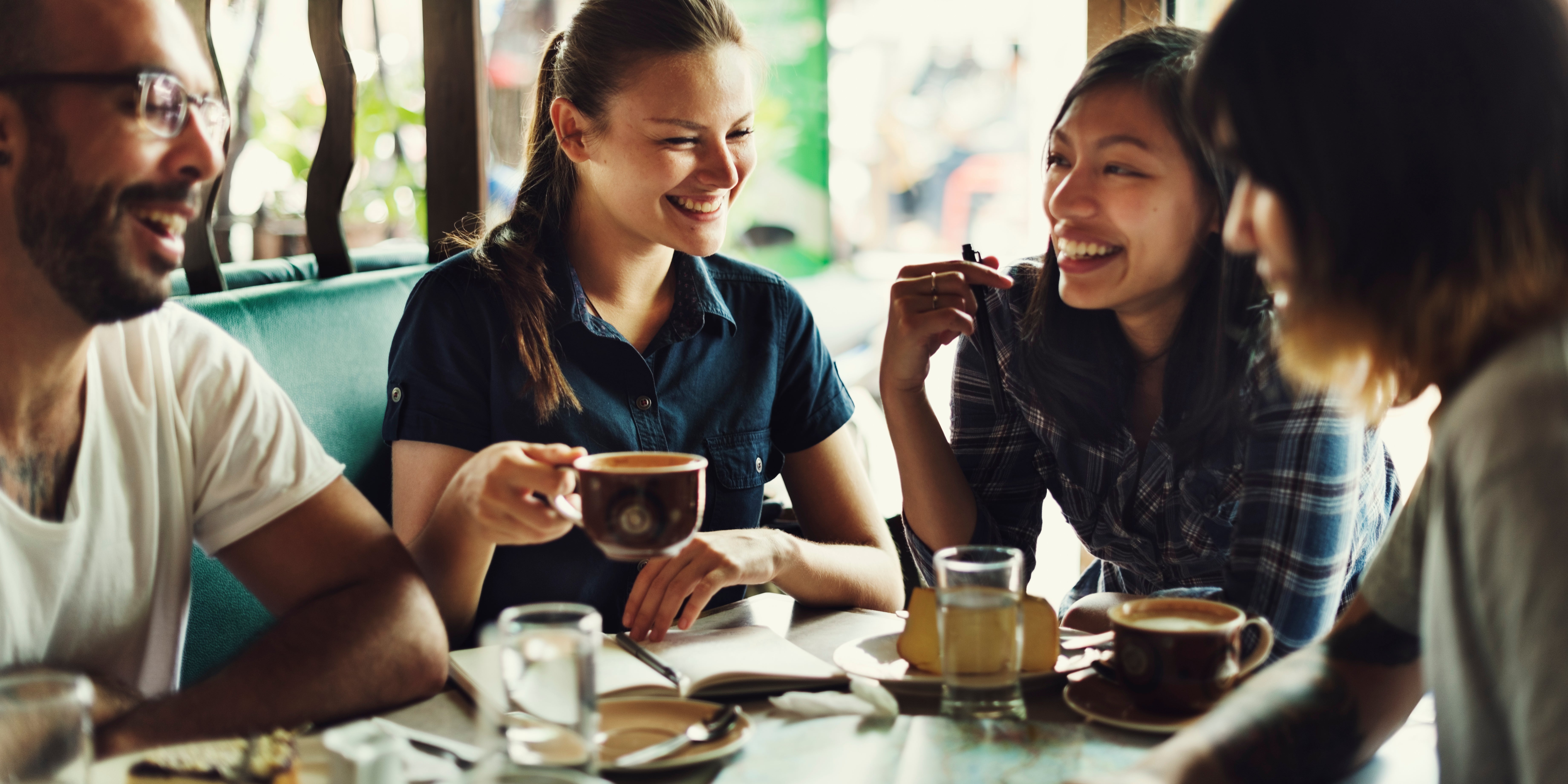 Café AKTIV – Gemütliche Kaffeerunde in Wien