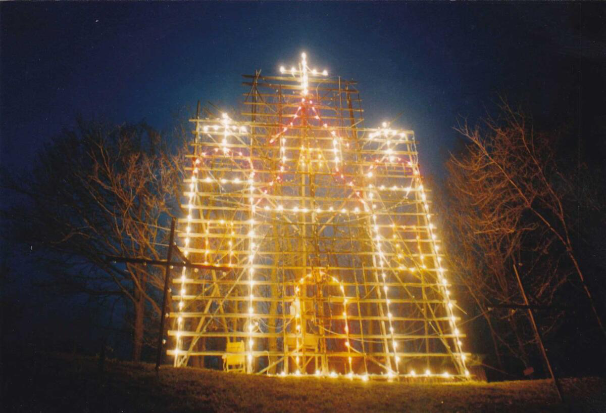 Osterkreuz am Parapluieberg
