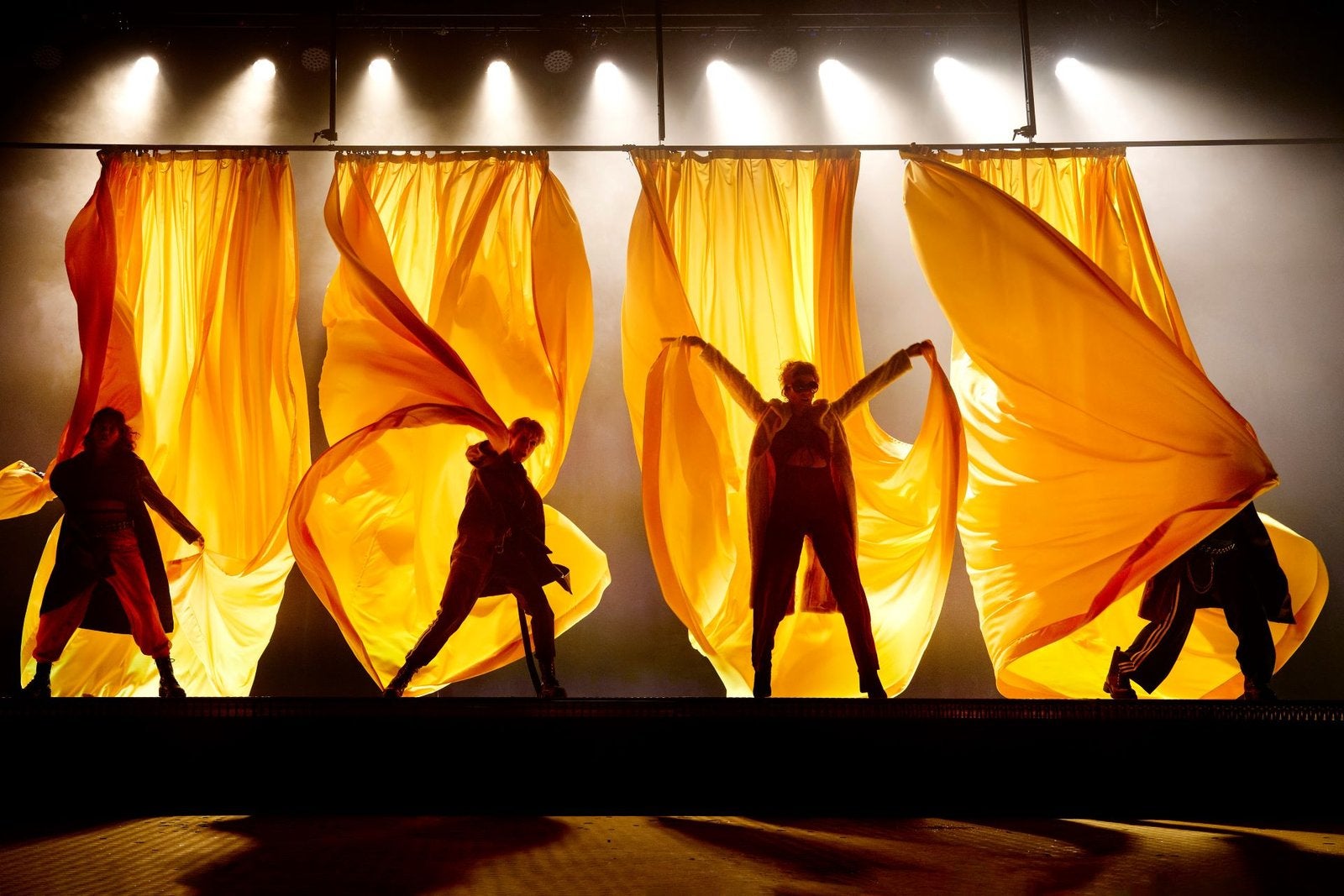 under the influence von Natalie Baudy – Theater praesent