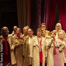Entfalten - Theaterperformance im Vestibül Wien