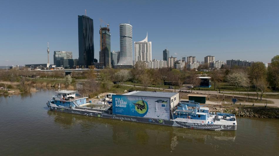 [LNF26] LIFE-Boat4Sturgeon: Wie trägt die schwimmende Aufzuchtstation zum Störschutz in der Donau bei?