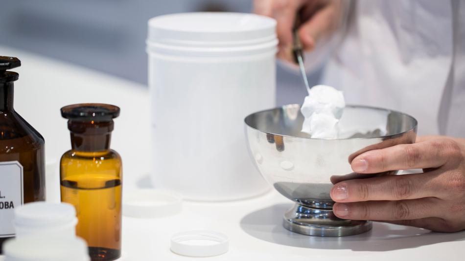 [LNF26] Salben, Cremes und Gele: Wie wirken Dermatika?
