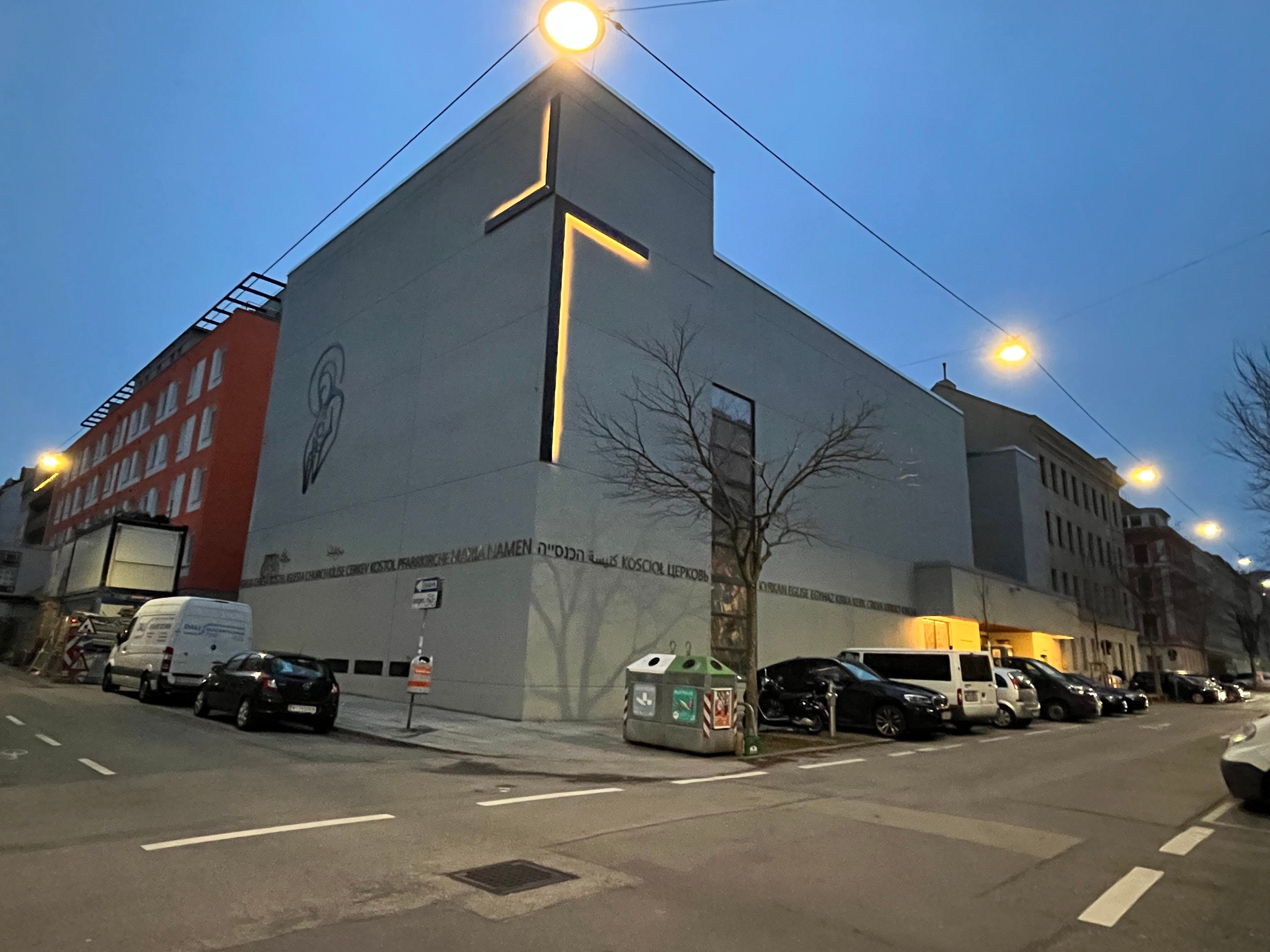 Drei Sprachen, ein Glaube