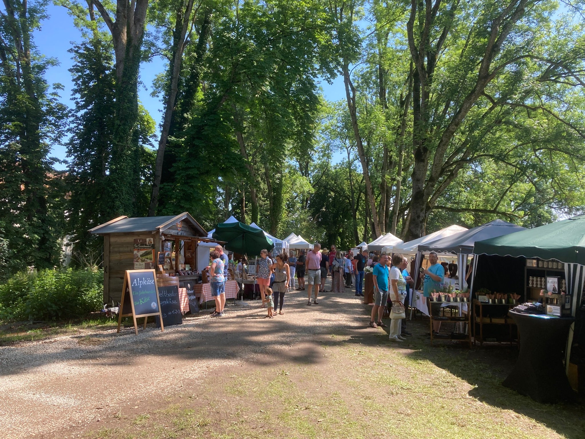 Antik | Edeltrödelmarkt auf Schloss Katzenberg