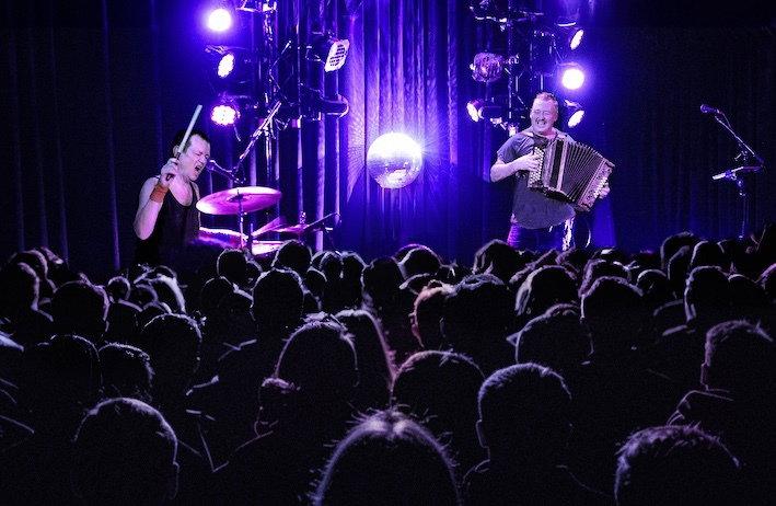 Attwenger – Konzert auf der Jesuitenwiese in Wien