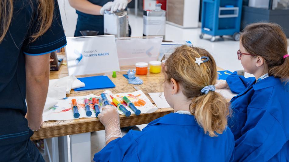 [LNF26] Wie einfach lassen sich Werkstücke aus Kunststoff herstellen?