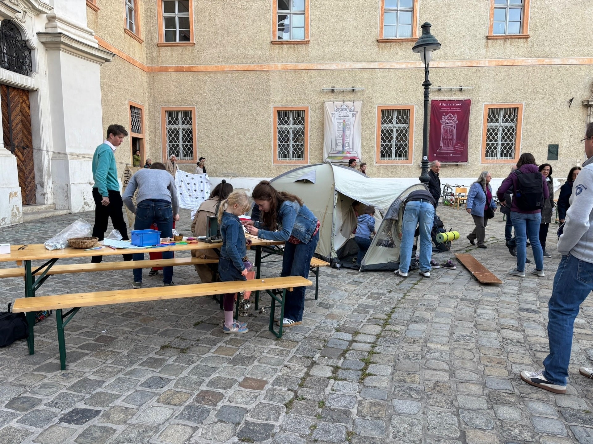 Stationen für MUTige und kreative Kids