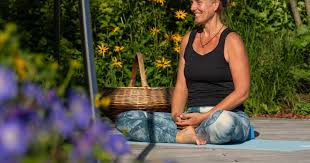 Slow Flow Yoga mit Savasana in Lech