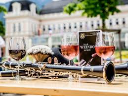 Enjoy top-class international wines: Wine village in the spa gardens of Bad Ischl
