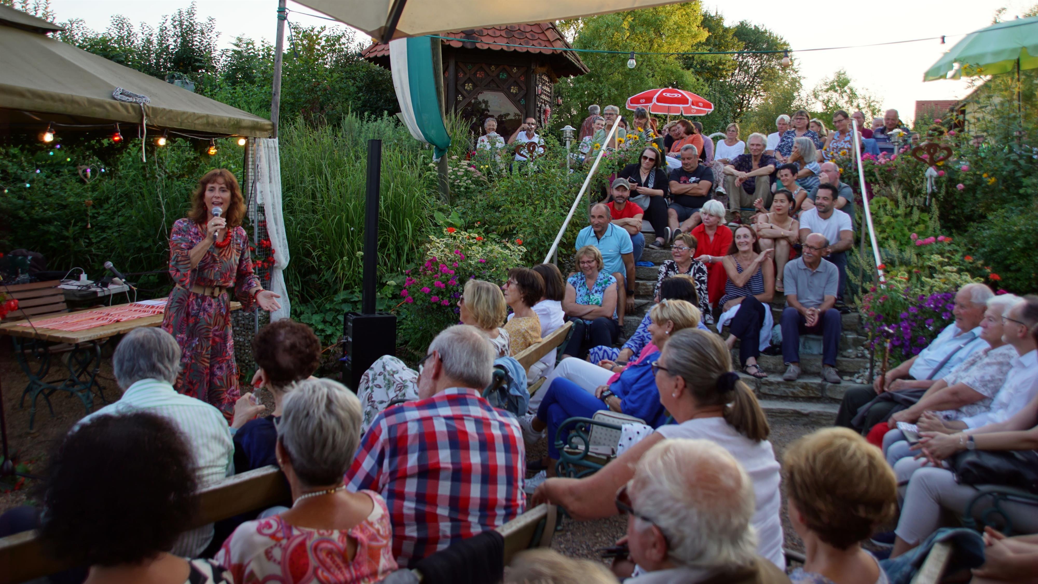 Humor im Kräutergarten – Kulturbaustelle Söchau in Fürstenfeld