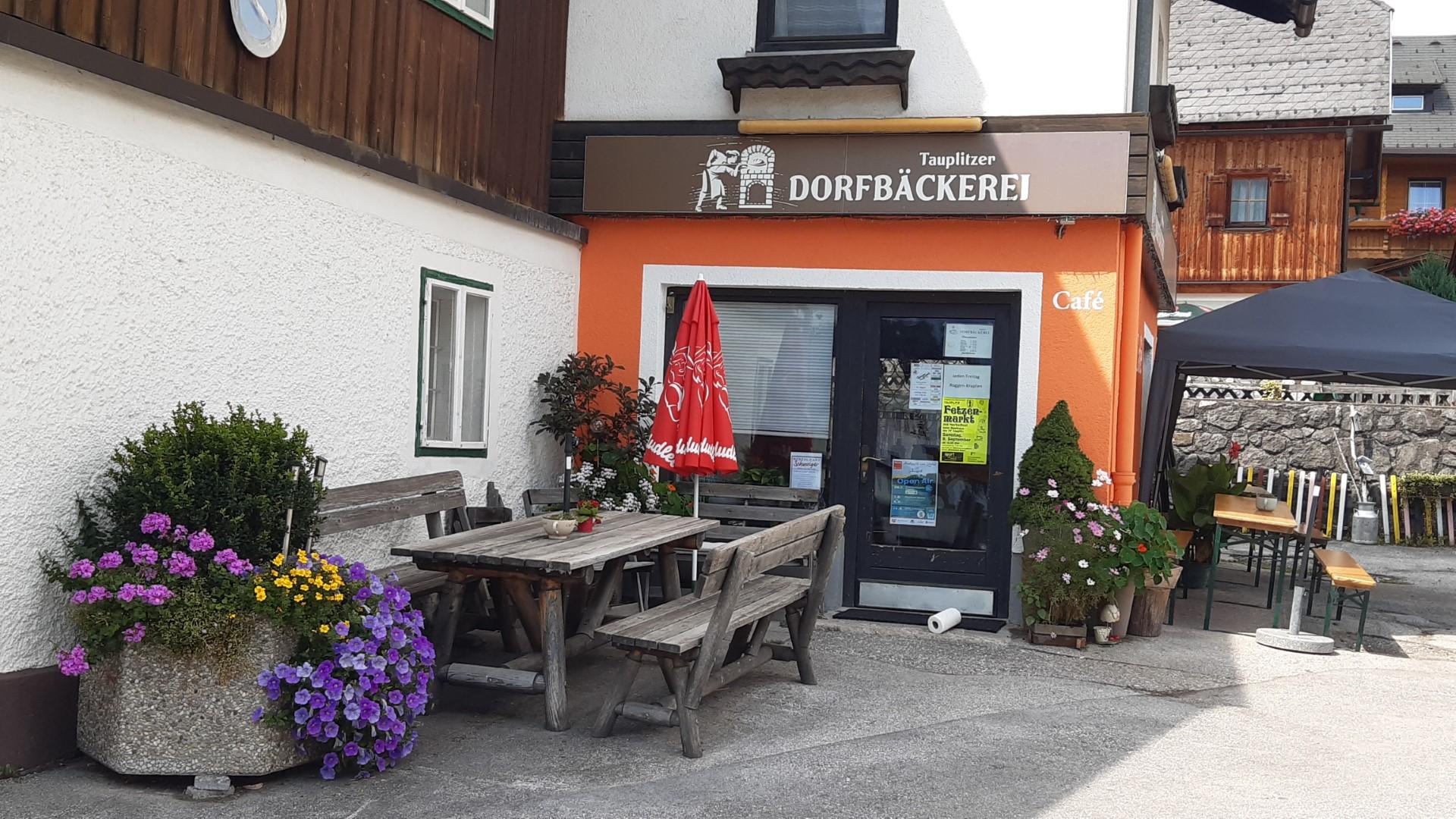 Frühstücken in der Dorfbäckerei Tauplitz