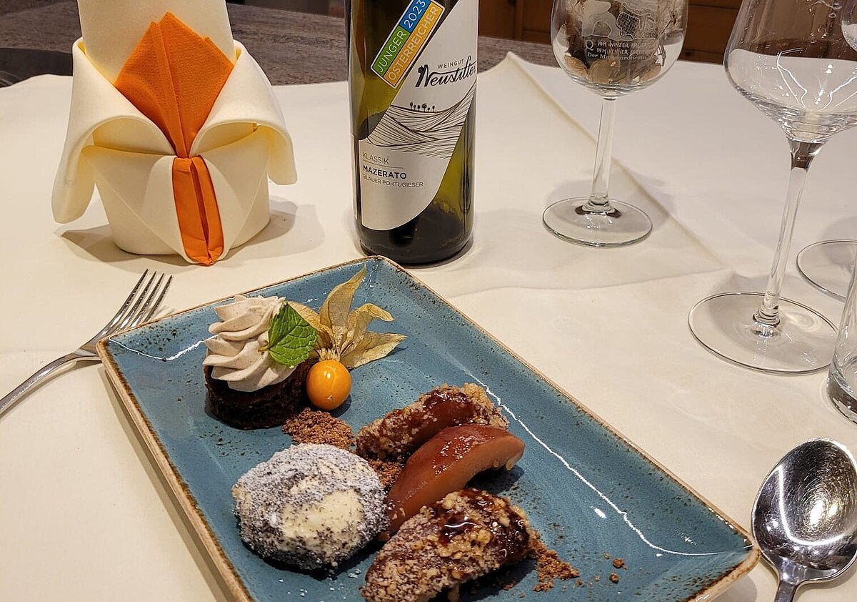 Jungweinmenü - 5 Gänge mit Jungweinbegleitung - im Wein.Restaurant Neustifter