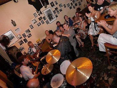 Mo Gruja Trio – Musik im Louisiana Blues Pub Wien