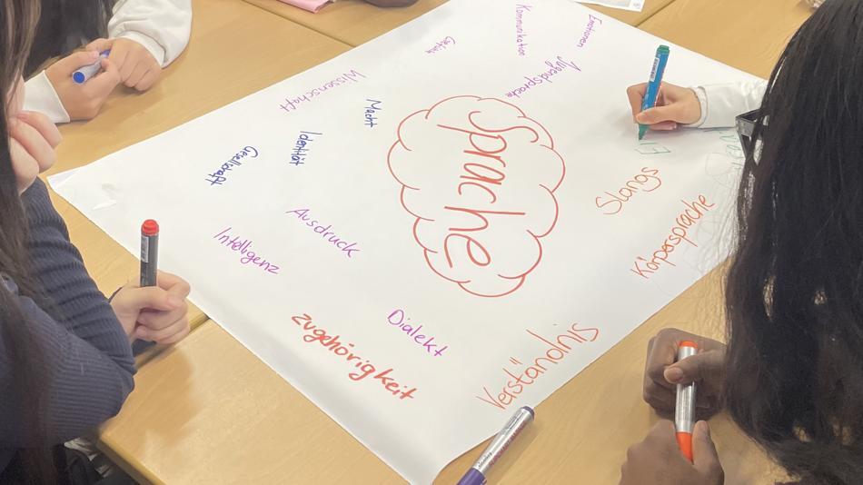 [LNF26] Wie können wir Mehrsprachigkeit in Schule und Gesellschaft stärken?