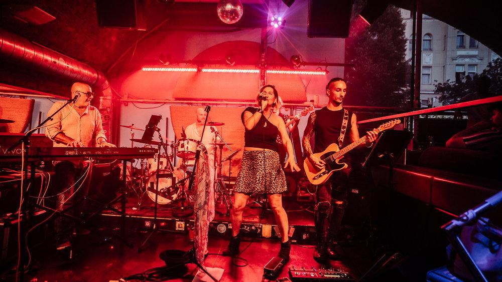 Nikiko & Band in Wien – Live-Konzert
